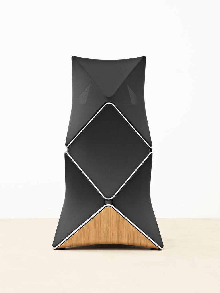 B&O_BeoLab_90_070815_03_037_LOW